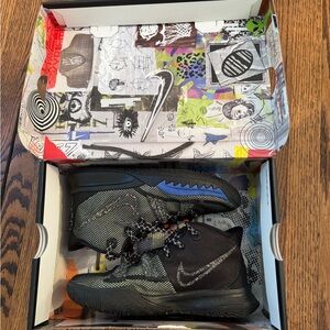 Nike 4Y Kids Kyrie 7 (GS) Black and Gray Sneakers with Blue Accents